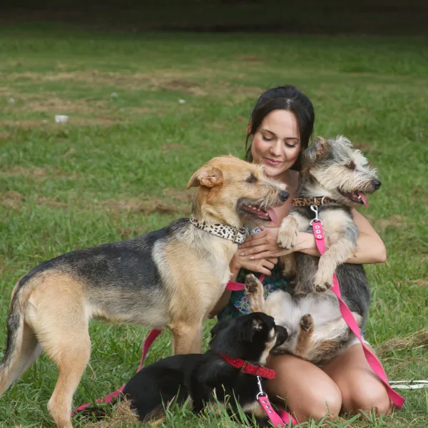 Mika, Rescatista de Animales: "Rescaté a más de 1.000.000 de animales junto a mi familia"