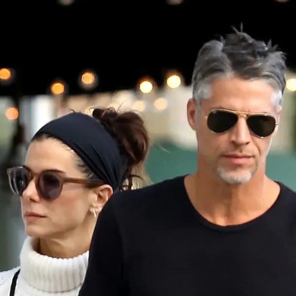 Murió Bryan Randall, el novio de Sandra Bullock: tenía 57 años y padecía ELA