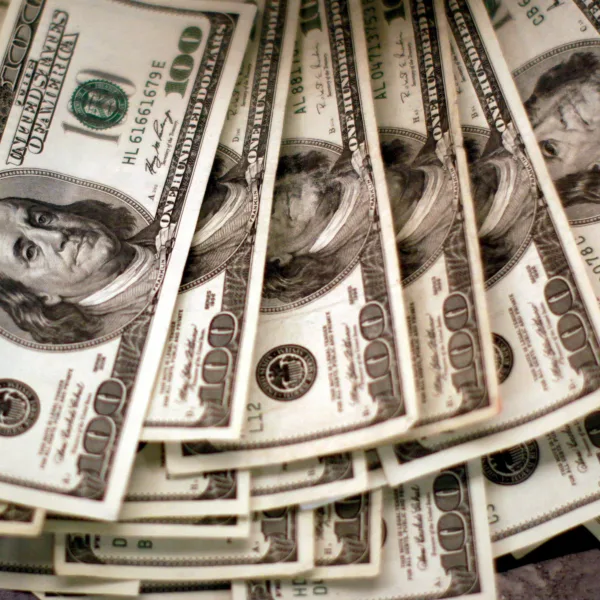 A cuánto cerró el dólar blue en la previa a las PASO