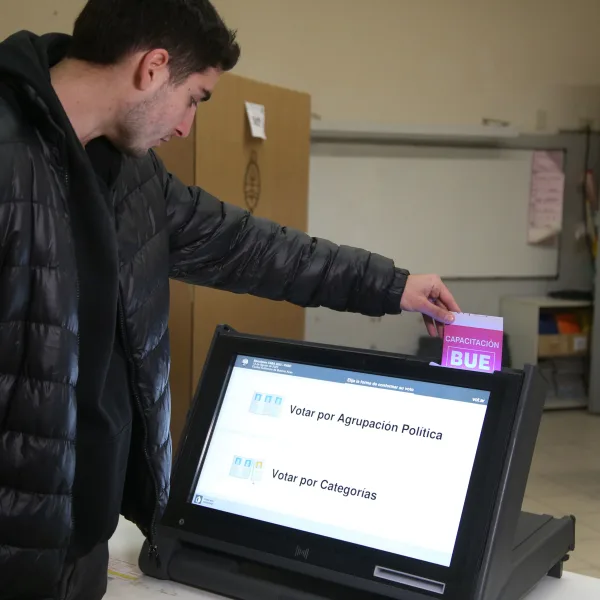 Elecciones en la Ciudad: 300 denuncias por falta de "privacidad"