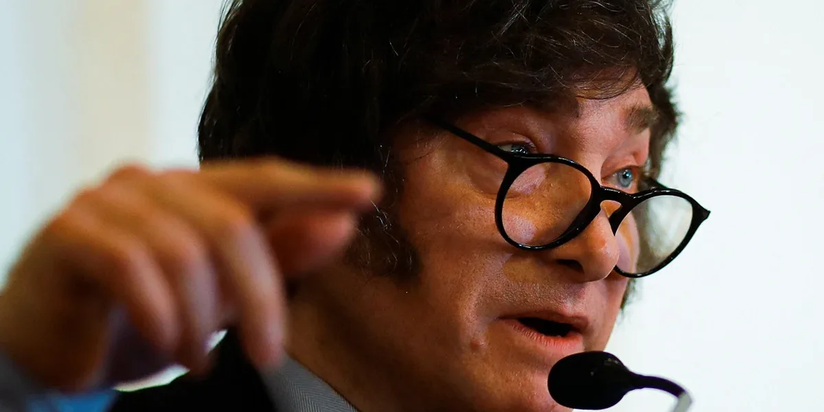 Javier Milei votará a favor de la modificación del impuesto a las ...
