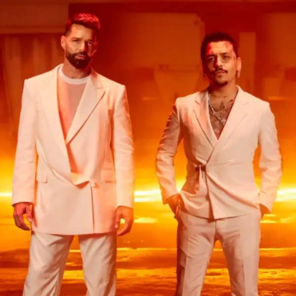 Ricky Martin y Christian Nodal reversionaron "Fuego de Noche, Nieve de Día"