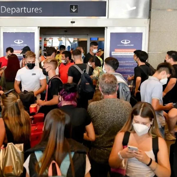 Amenaza de bomba en Aeroparque: evacuaron un sector y al menos cuatro vuelos fueron afectados