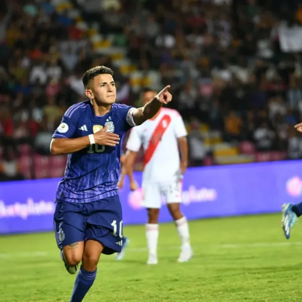 La Selección Argentina Sub 23 venció a Perú y se trepó a la cima del Preolímpico