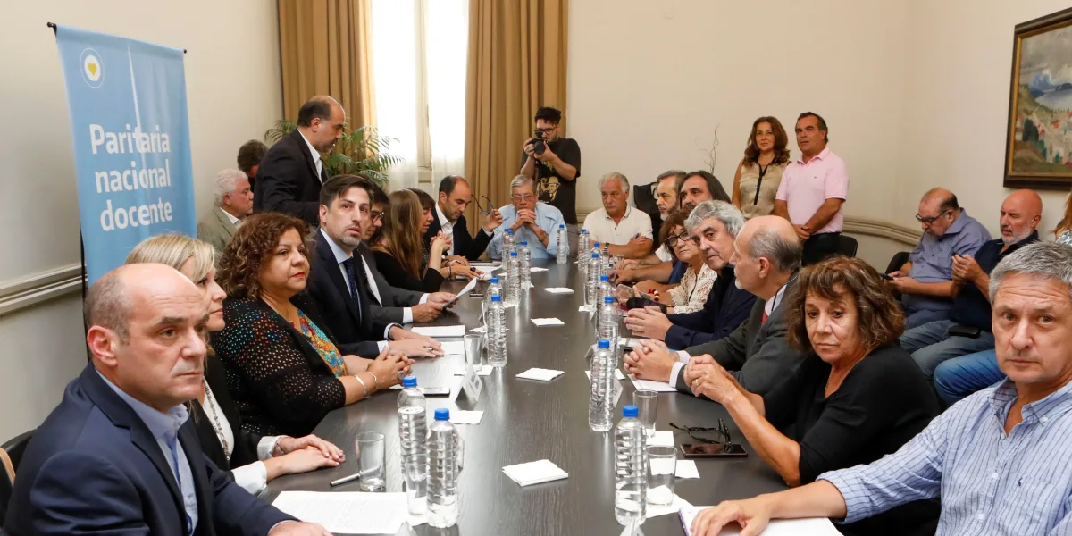Paritaria docente nacional: los gremios rechazaron la oferta del ...