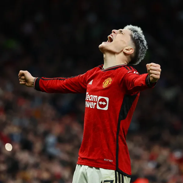 Garnacho brilló en el triunfo del United ante Liverpool por FA Cup