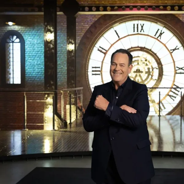 El actor Dan Aykroyd presentó la serie "Increíble"