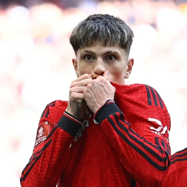 Manchester United se consagró campeón con gol de Garnacho