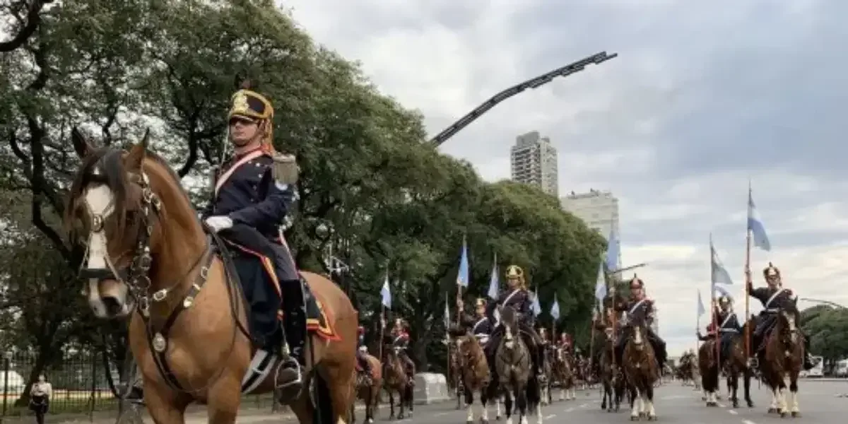 Desfile militar por el acto del 9 de julio: cortes, horarios y ...