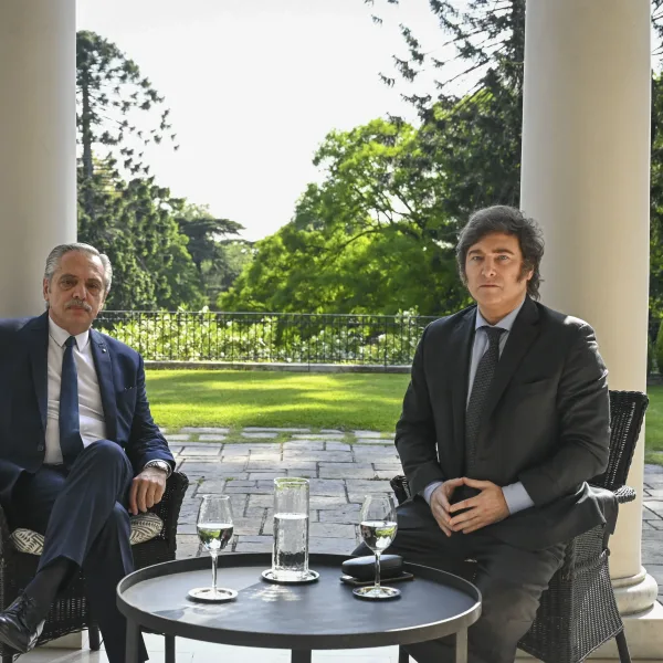 Milei calificó a Alberto Fernández de golpeador, infiel y corrupto
