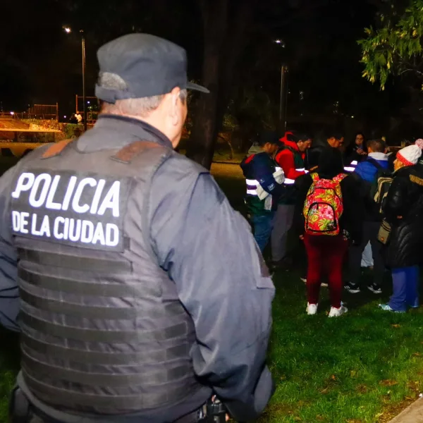La ciudad desalojó a más de 2 mil manteros del Parque Centenario 