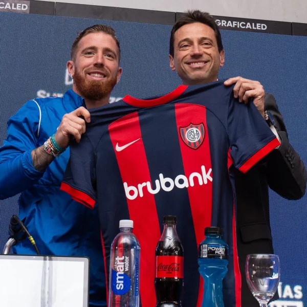 San Lorenzo presentó oficialmente a Iker Muniain: "Estoy muy feliz"