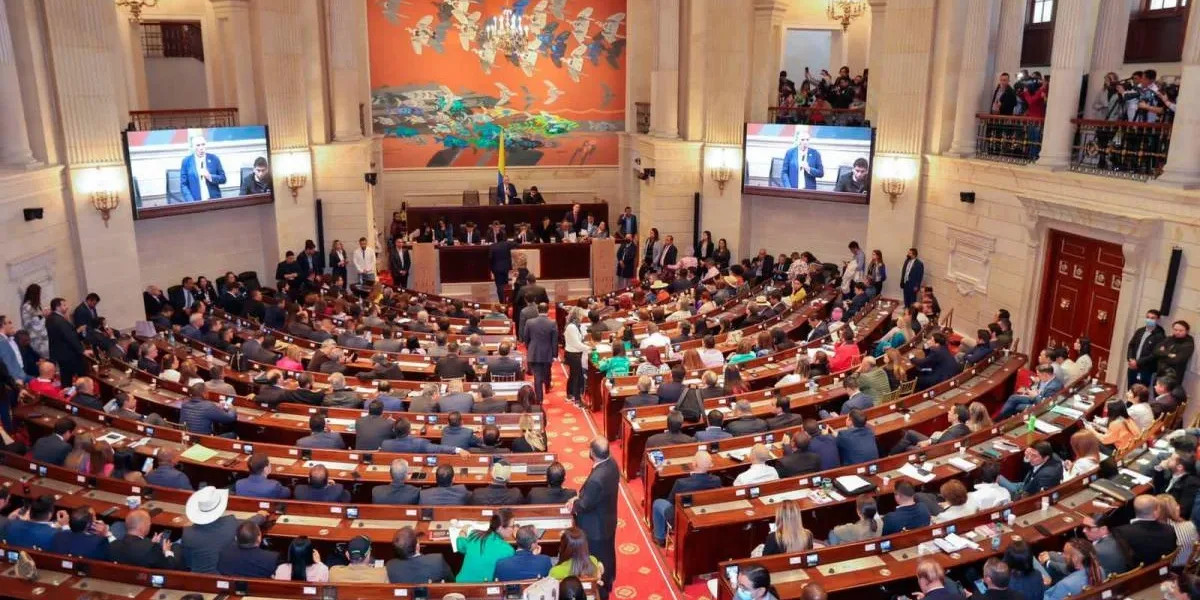 El Congreso de Colombia aprobó una ley que prohíbe el matrimonio con ...