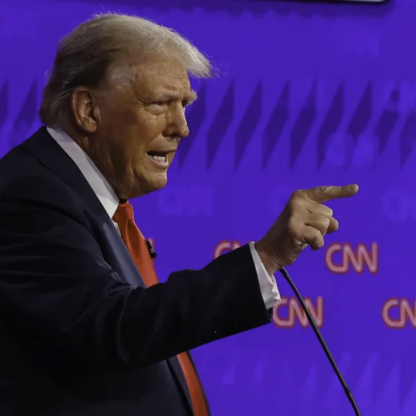 Donald Trump anunció que buscará terminar con la ciudadanía por nacimiento en EEUU 