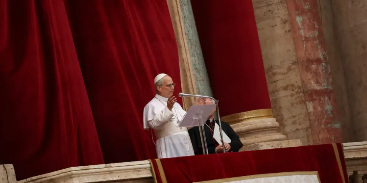 El papa León XIV pidió la paz por Ucrania y Gaza en su primer discurso ...