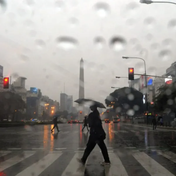 Llueve en el AMBA y hay alerta amarilla