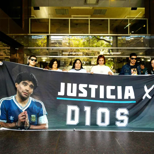 Caso Maradona: la audiencia con los nuevos jueces fue suspendida por una discusión en la sala