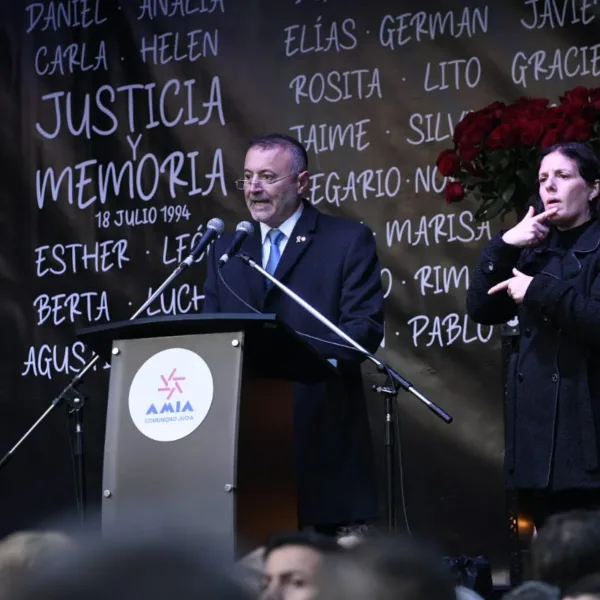 "No aceptamos más excusas ni dilaciones": a 31 años del atentado, la AMIA renovó el pedido de justicia