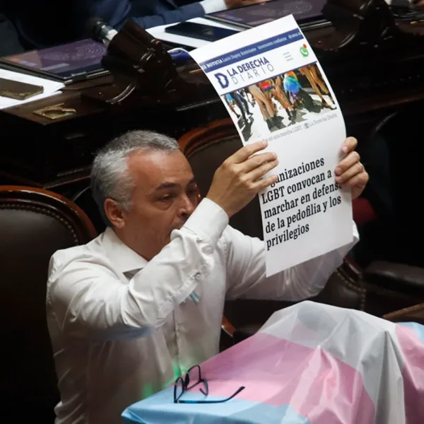 Un diputado denunció a influencers y medios libertarios por ataques homofóbicos 