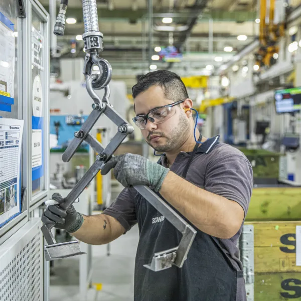 La actividad económica subió 5% interanual en mayo, pero retrocedió frente a abril