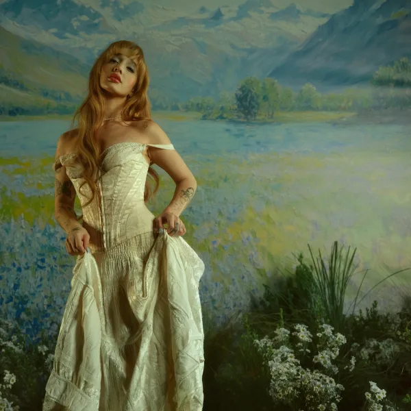 Ángela Torres presenta su esperado álbum "No me olvides"