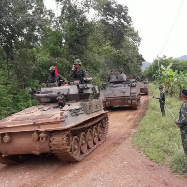 Tailandia y Camboya reviven un conflicto armado que ya deja 33 muertos y miles de evacuados
