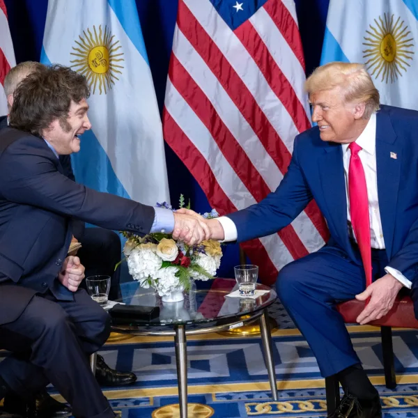 El Gobierno avanza con gestiones para un encuentro entre Milei y Trump