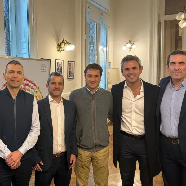 El oficialismo se robustece en Diputados y suma a los seis "radicales con peluca" al interbloque de LLA