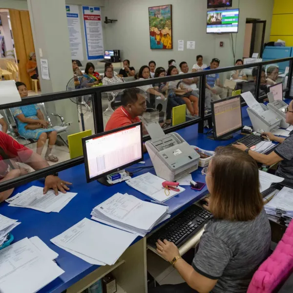 Oficializan aumentos escalonados para estatales y residentes nacionales