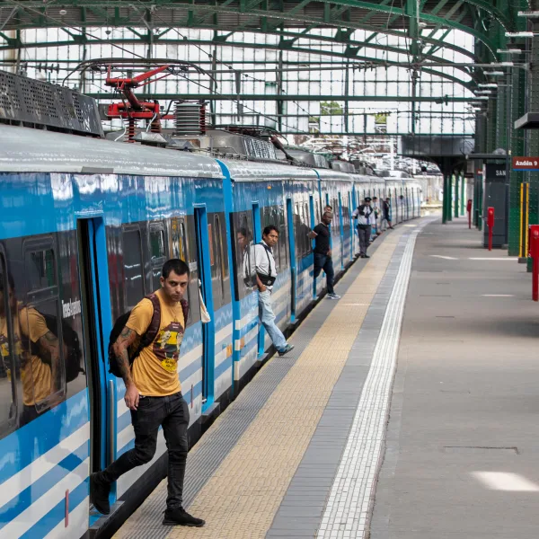 El Tren Roca no llegará a La Plata hasta fin de agosto por obras de renovación de vías