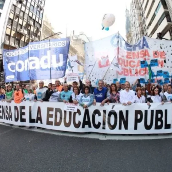 Paro de docentes universitarios en reclamo de mayor presupuesto