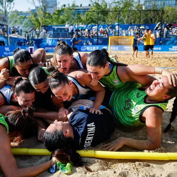 La Selección Argentina femenina de beach handball se consagró campeona de los World Games