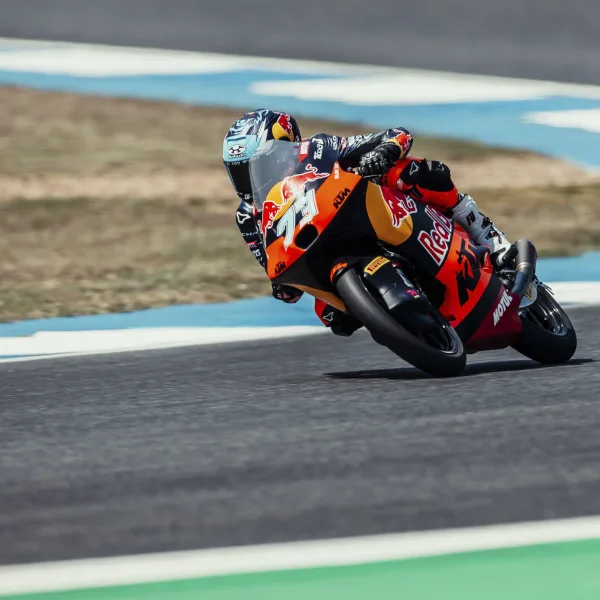 Moto3: Perrone hizo la pole position y largará primero en el GP de Austria