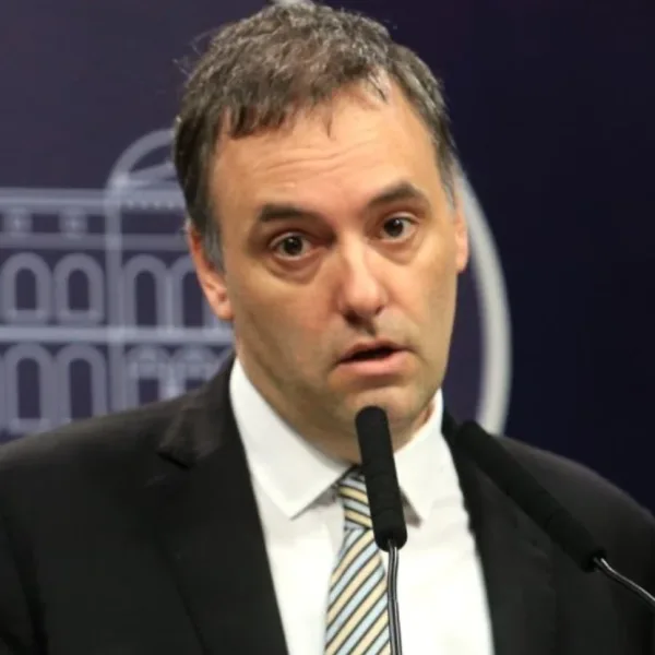 El Gobierno utiliza el "Nunca Más" para celebrar el fallo por YPF y volver a apuntar al kirchnerismo