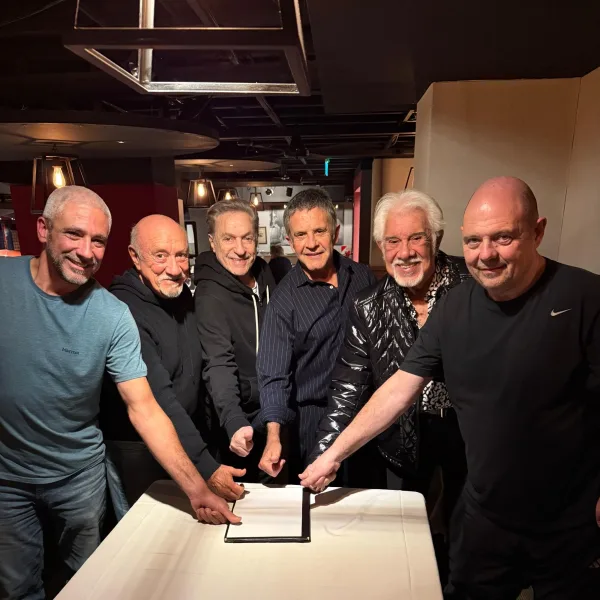 Se viene "Vamo´ los Pibes": Osvaldo Laport, Antonio Grimau, Raúl Lavié y Osvaldo Santoro en una comedia a pura música y amistad