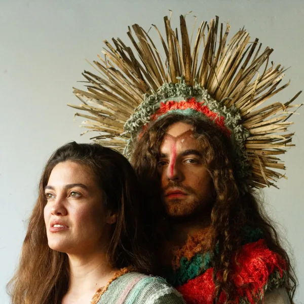 "Las aventuras de la China Iron": la novela de Cabezón Cámara llega al teatro
