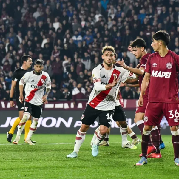 A River se le escapó la victoria en la última jugada y empató contra Lanús