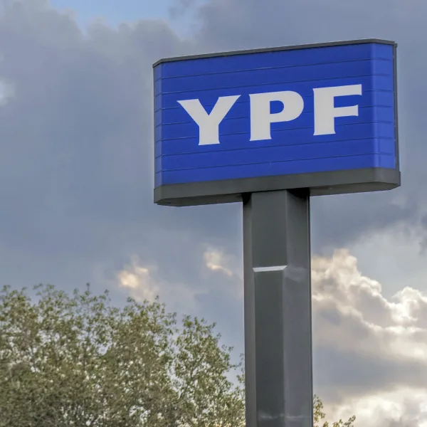 Juicio por YPF: el Gobierno pidió a la jueza Preska que revoque la entrega de mensajes de funcionarios