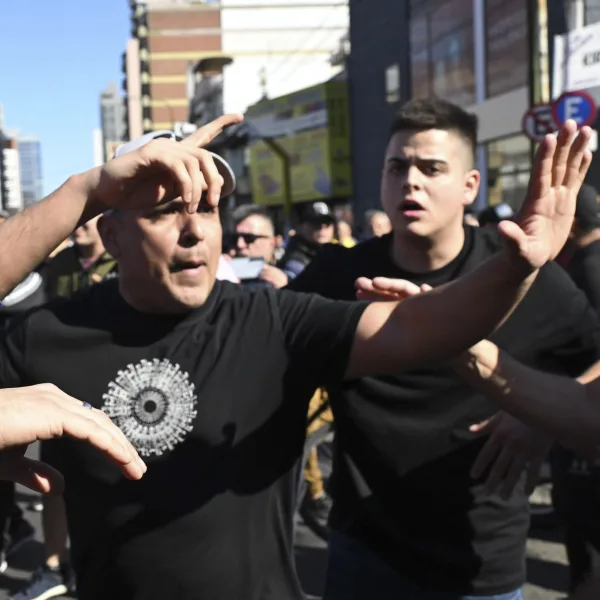El Gobierno presentó una denuncia por los incidentes en la caravana de Milei