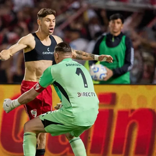 Con Armani otra vez como salvador, River ganó por penales y va por Racing