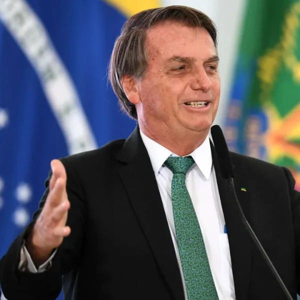 Refuerzan la vigilancia de Jair Bolsonaro por riesgo de fuga