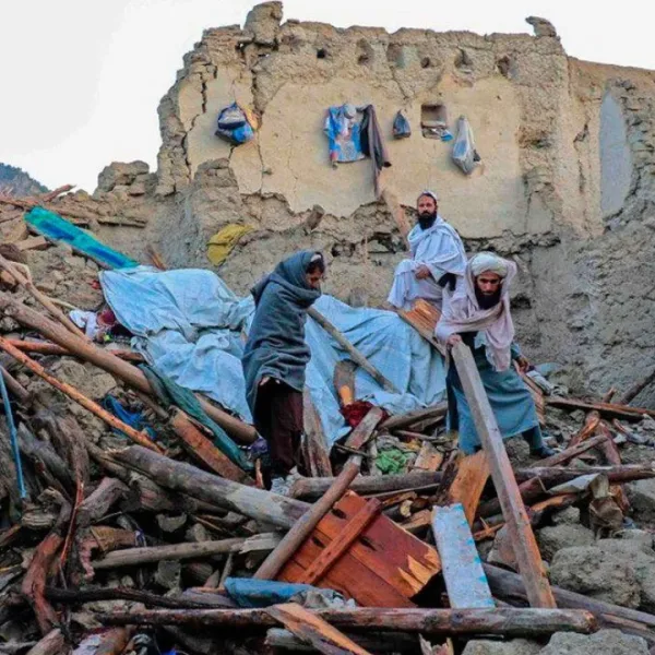 Afganistán: ascienden a más de 1.400 los muertos por el terremoto