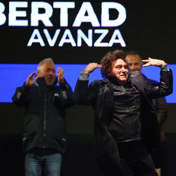 Milei en el cierre de campaña en Moreno: "Trataron de acusarnos de chorros y fueron contra mi hermana"