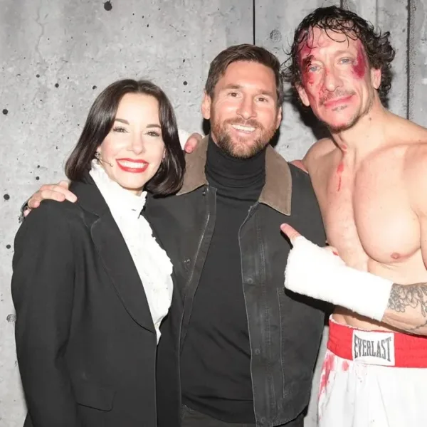 Lionel Messi fue a ver "Rocky", la obra de Nicolás Vázquez, y se llevó una ovación