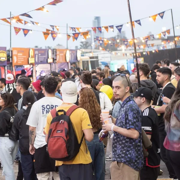 Festival de hamburguesas, tardes de café, música y más: planes para hacer en septiembre
