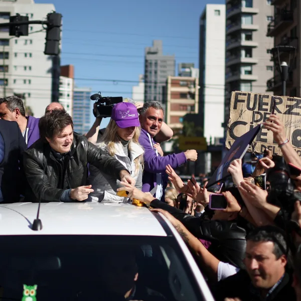 Procesaron al acusado de arrojar piedras en la caravana presidencial en Lomas de Zamora