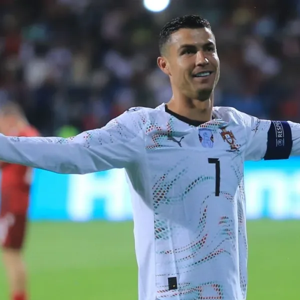 Cristiano Ronaldo marcó dos goles frente a Armenia y se prepara para romper dos nuevos récords