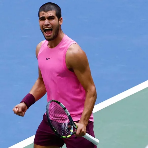 Carlos Alcaraz se consagró campeón del US Open 2025 tras vencer a Jannik Sinner y recuperar el número uno del mundo