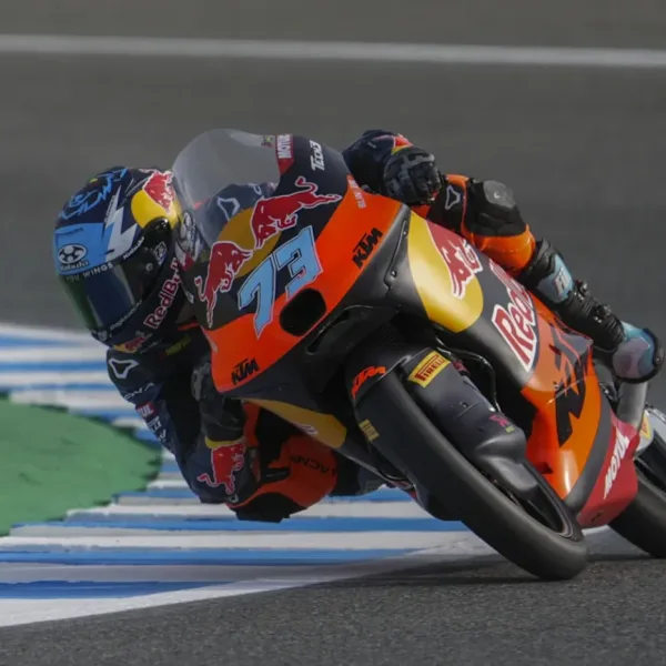 Moto 3: Valetín Perrone protagonizó una buena remontada y terminó 10°