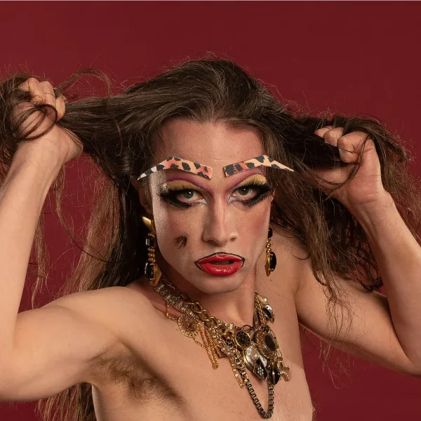Manu Fanego presenta "Le frigó" en el Teatro Picadero: desborde y la sensibilidad